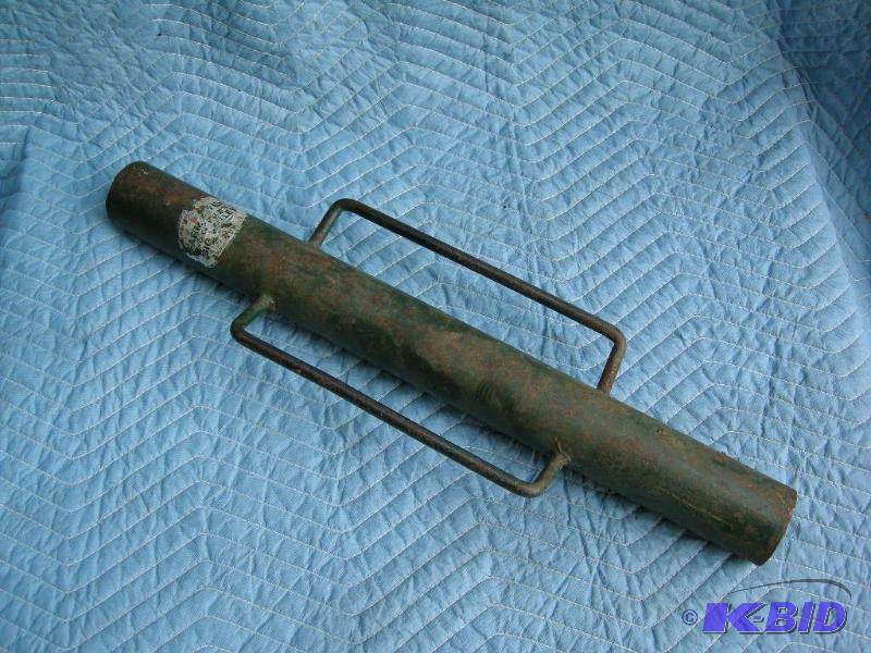 lot 62 image: Post Pounder