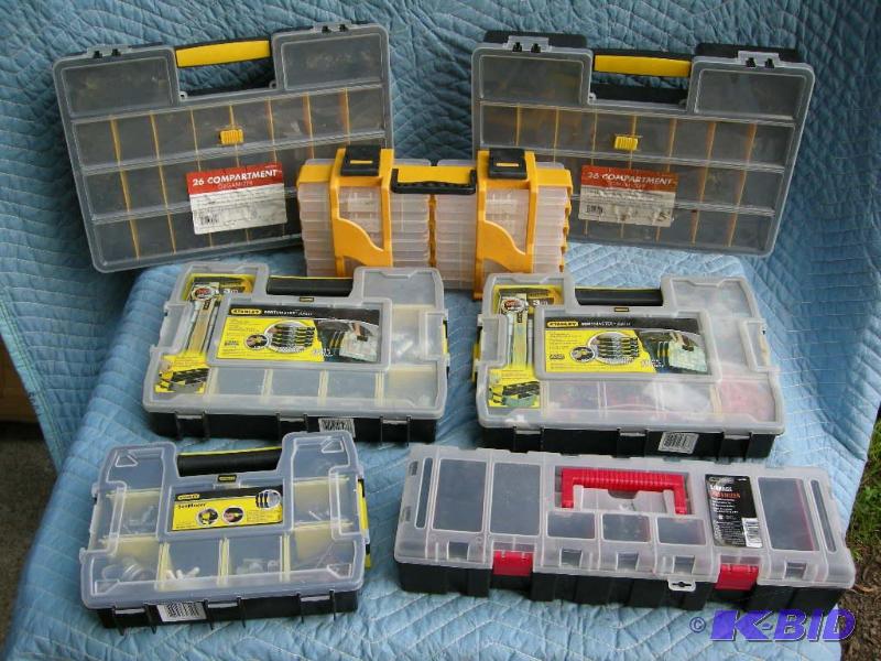 lot 78 image: 7 portable storage organizers with contents