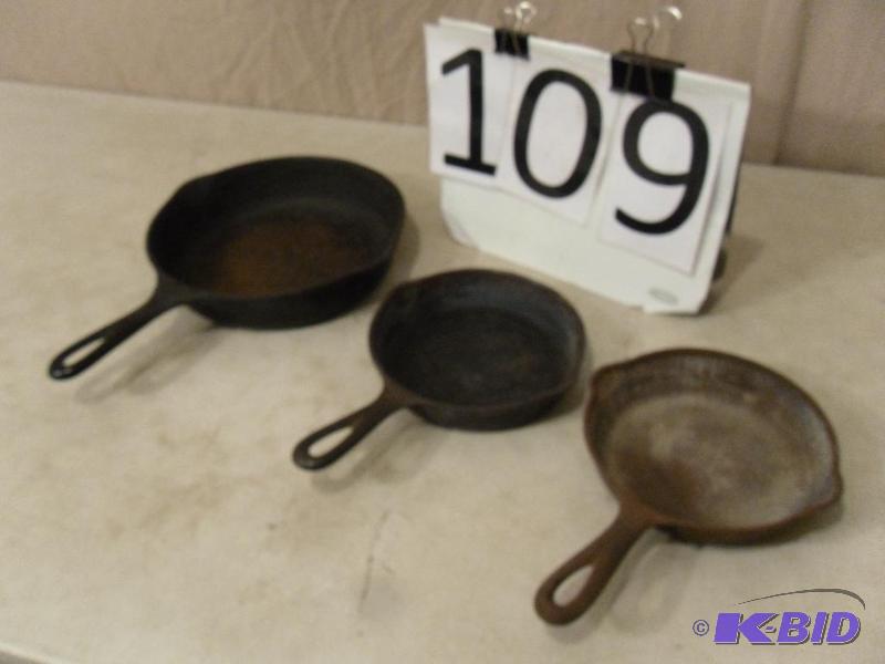 lot 109 image: One (3) Griswold Cast Iron Skillet and 2 Wagn...