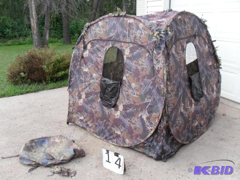 lot 14 image: Ameristep&nbspMulti-Season Doghouse Brand Po...