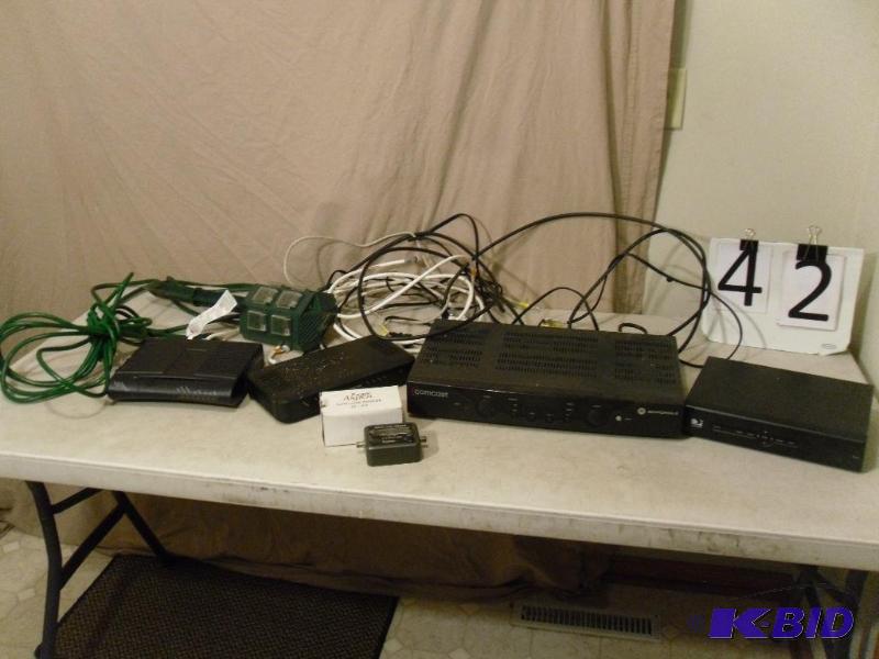 lot 42 image: Outdoor 6 Plug Outlet with Digital&nbspTimer...