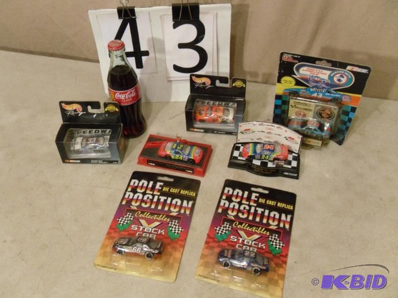 lot 43 image: Lot of 7 Nascar&nbspCollectible Cars and Nas...