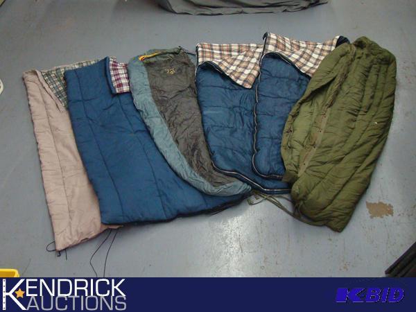 Lot of 6 Sleeping Bags