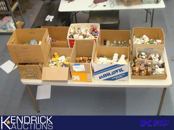 Huge Collection of 500 Plus Vintage Salt and Pepper Shakers