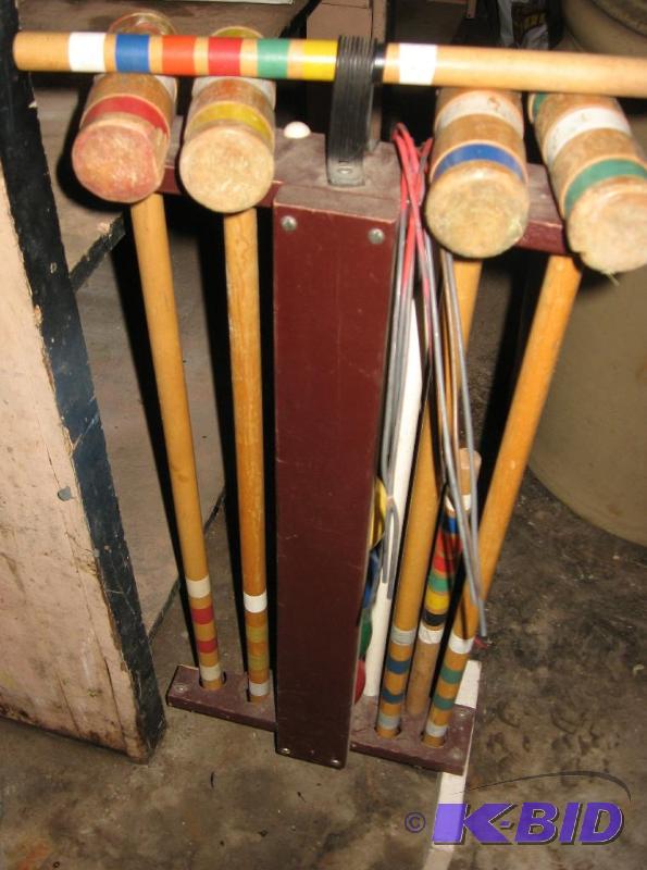 lot 011 image: Vintage Croquet Set