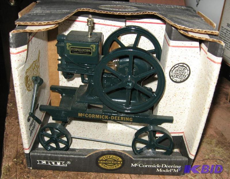 lot 031 image: McCormick-Deering Model M Engine Die Cast Toy