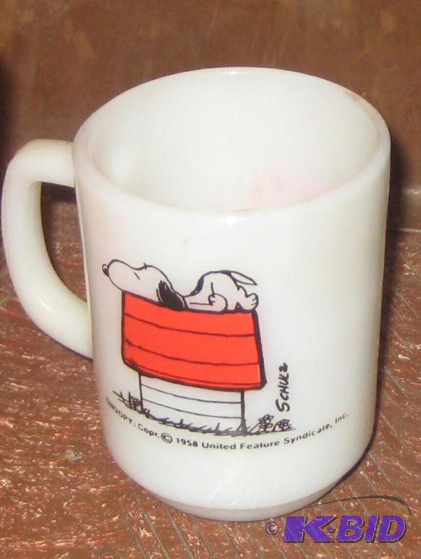 lot 055 image: Snoopy Mug (1958)