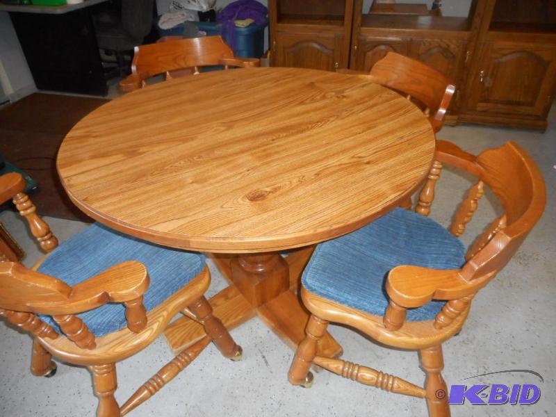 Pedestal Table and Chairs