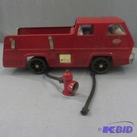 lot 58 image: Tonka Truck and Hydrant
