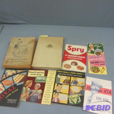 lot 86 image: Vintage 1930-50 Cookbooks