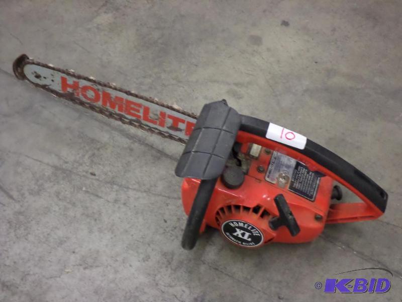 lot 10 image: Homelite XL Chainsaw...