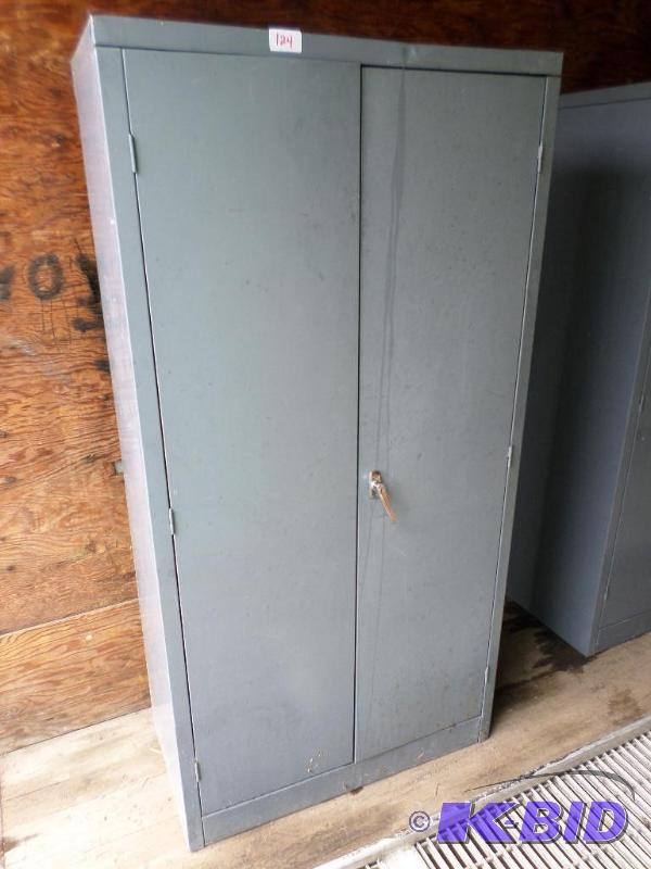lot 127 image: 18&quotx36&quotx72" Industrial Steel C...