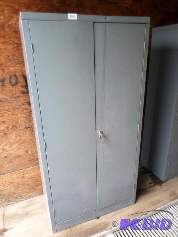 lot 131 image: 18&quotx36&quotx78" Industrial Steel C...