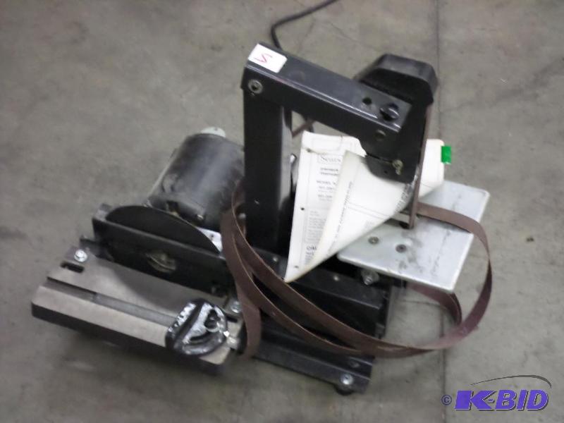 lot 5 image: Craftsman 120Volt 1" Sander Grinder...