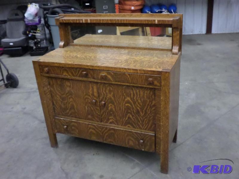 lot 62 image: Vintage Wooden Hutch With Back Mirror...