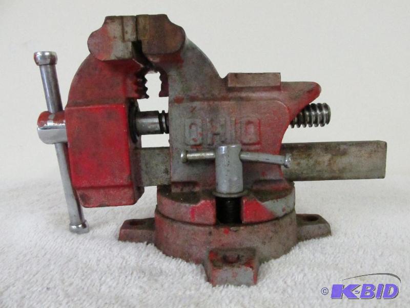 3 12 Red Bench Vice
