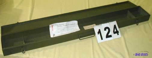 lot 124 image: Vintage Metal Case for WEBER Fly Casting Outf...