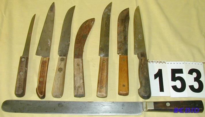 lot 153 image: Lot of Eight Vintage Knives Here is another l...