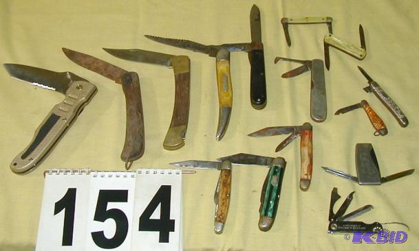 lot 154 image: Lot of Fifteen Vintage Folding Knives The lar...