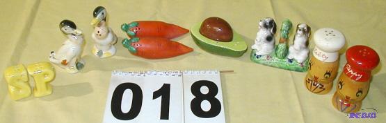 lot 18 image: Six Vintage Salt and Pepper Sets S &ampP&nb...