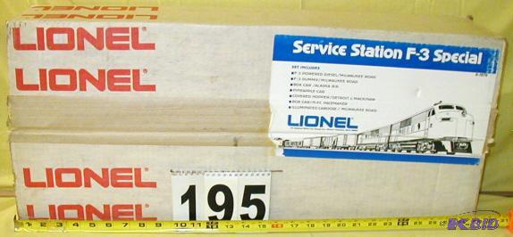 lot 195 image: Empty set box for Lionel No. 1579 Milwaukee R...