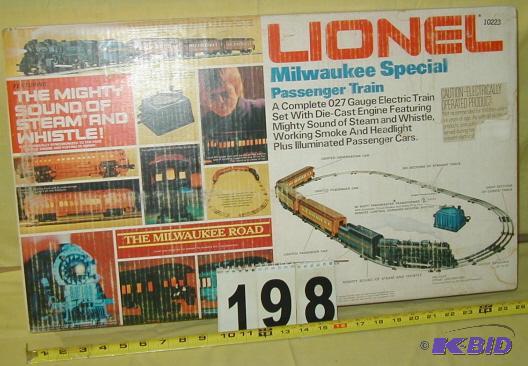 lot 198 image: Empty set box for Lionel No. 1387 Milwaukee S...
