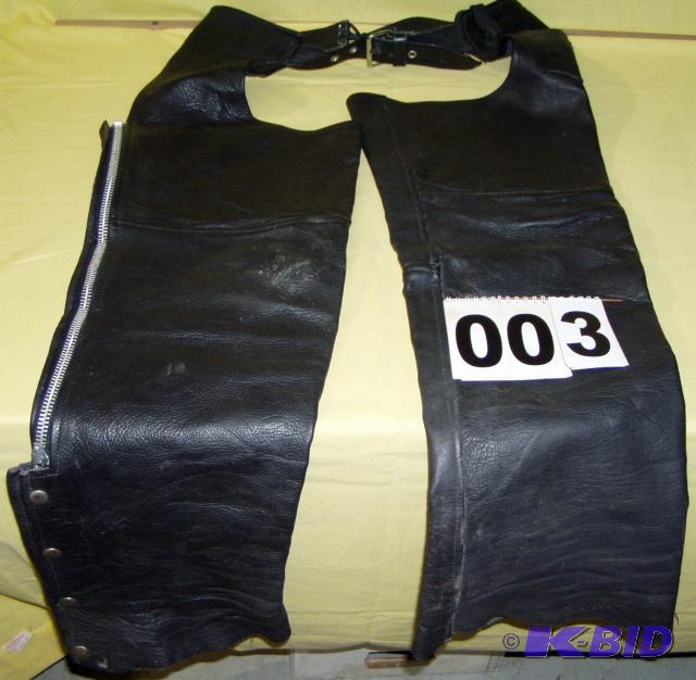 lot 3 image: Pair of Leather Motorcycle Chaps These are Ro...
