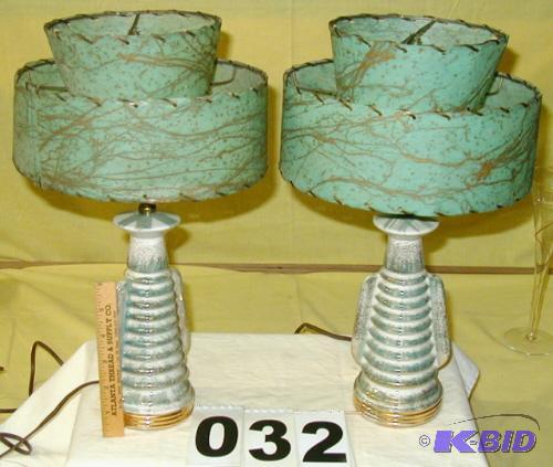 lot 32 image: Awesome Pair of Vintage Dresser Lamps This pa...