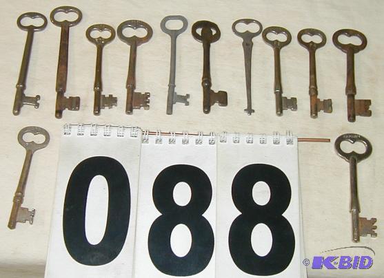 lot 88 image: Twelve Vintage Skeleton Keys Some have stampe...