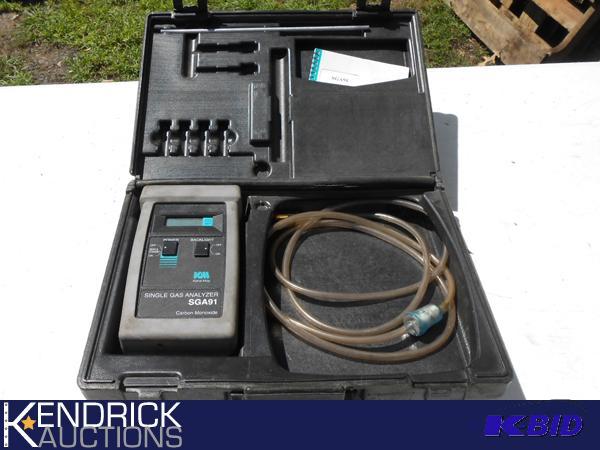 lot 132 image: SGA91 Single Gas Analyzer Carbon Monoxide Tester