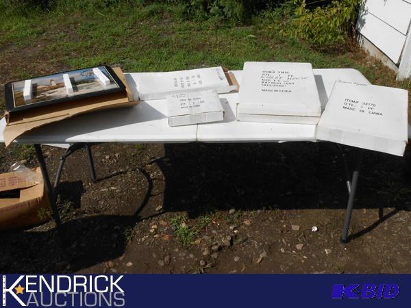 lot 204 image: Gift Shop items