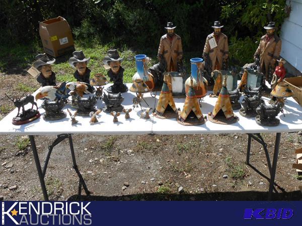 lot 216 image: Large lot of Western Themed Gift Shop Items.