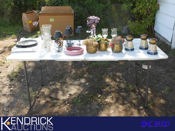 lot 221 image: Candleholders and Other Collectibles
