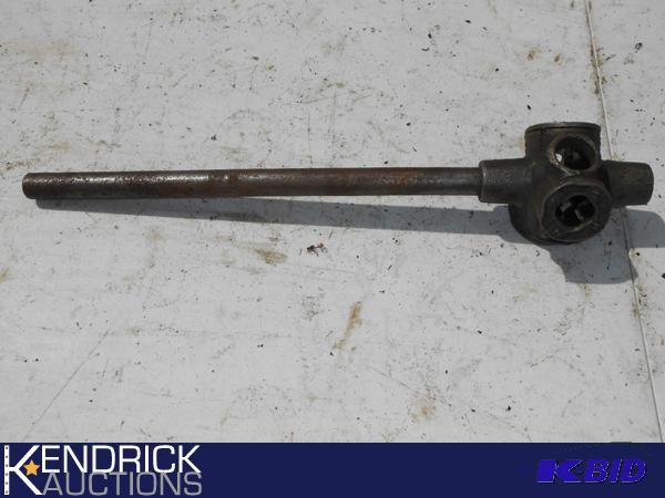 lot 25 image: Rigid No. 31-A Pipe Threading Ratchet