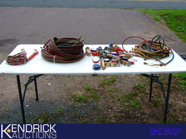 lot 43 image: Large lot of Torch and Manifolds with Hoses