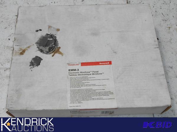 lot 59 image: Honeywell EMM-3 Electronic Minizone Panel