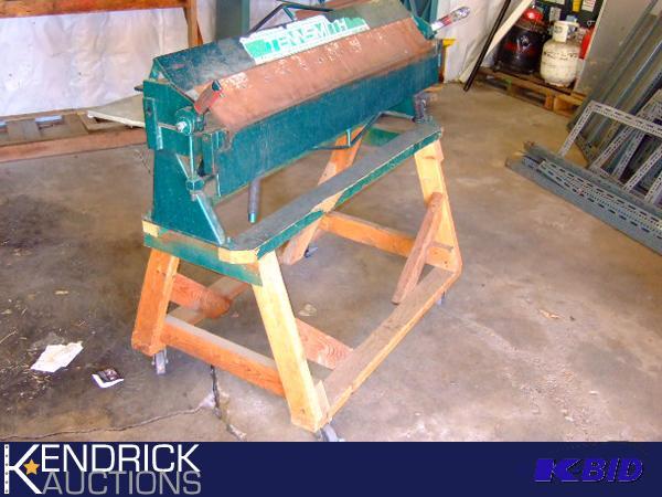 lot 7 image: Tennsmith Box and Pan Brake U48