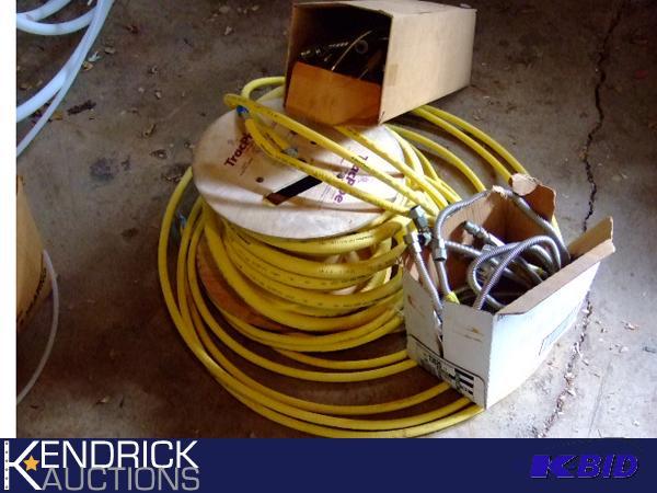 lot 89 image: Gas Line and Gas Connectors