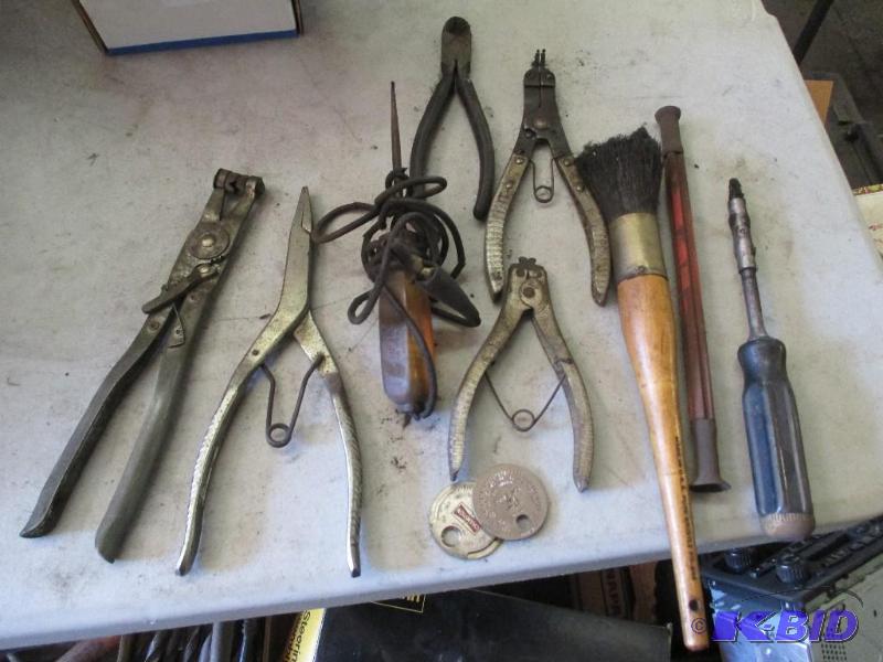 lot 101 image: Variety of Tools