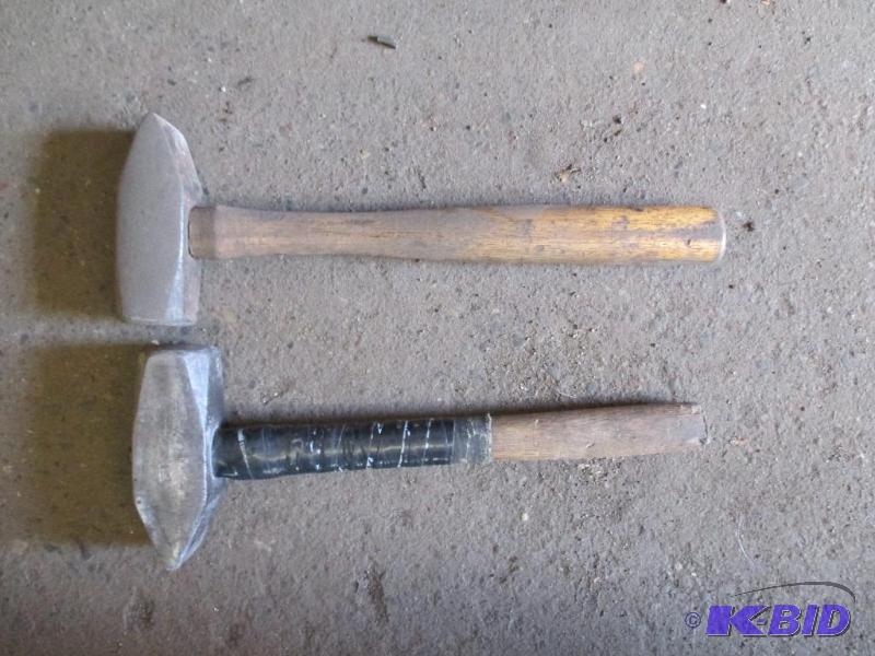 lot 111 image: 2 Sledge Hammers