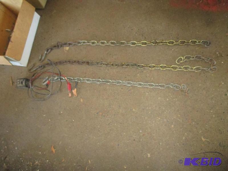 lot 132 image: 3 safety chains volt charger