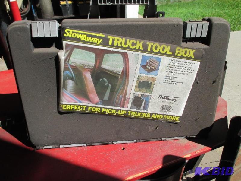 lot 137 image: Stow away truck tool box