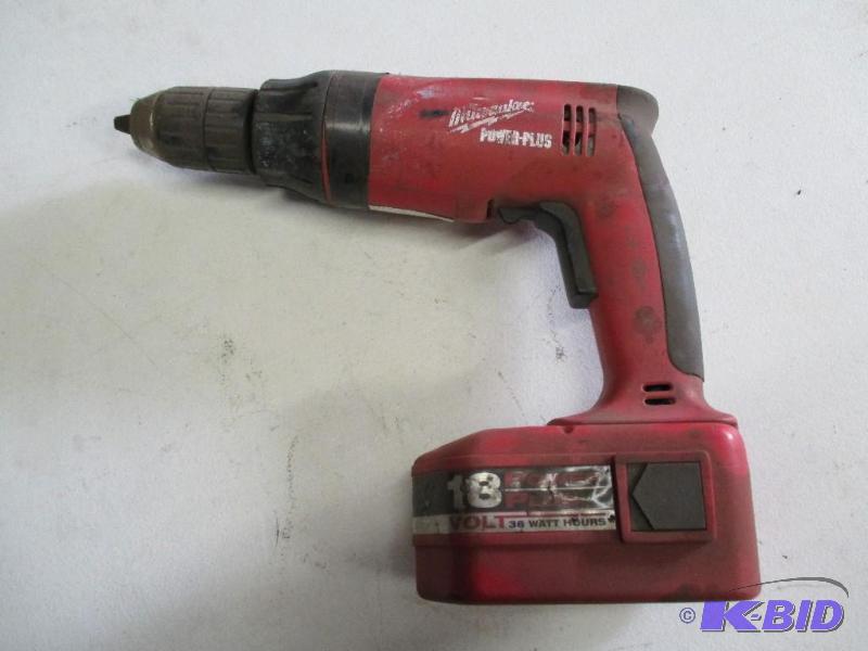 lot 14 image: Milwaukee Power Plus 18 Volt