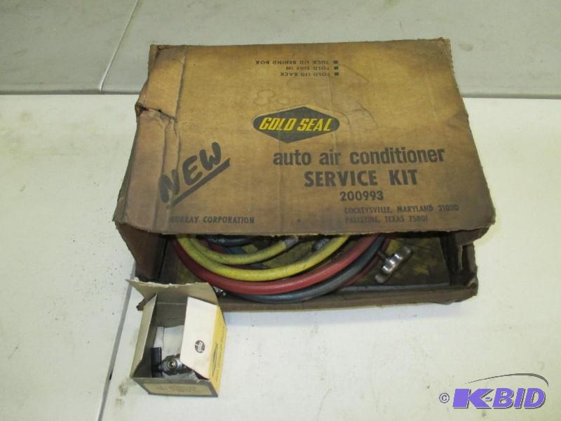 lot 25 image: Gold Seal Auto Air Conditioner service kit