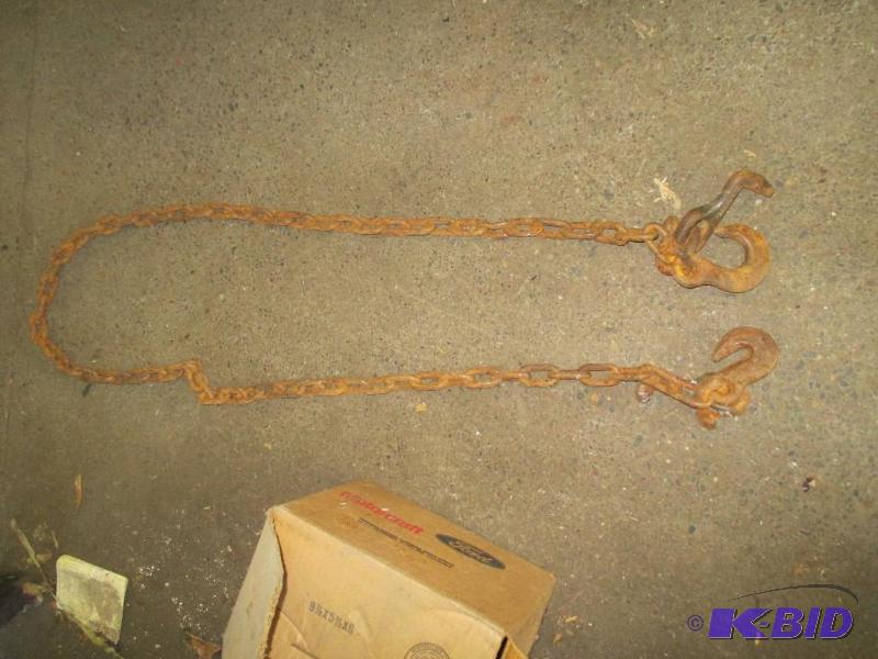 lot 38 image: Tow truck chain