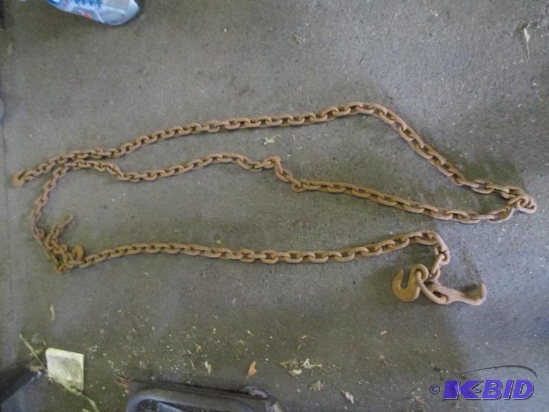 lot 39 image: Tow truck chain