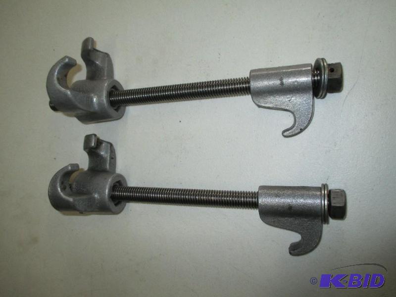 lot 5 image: Coil Spring Compressor