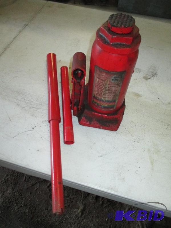 lot 51 image: Heavy Duty Hydraulic Jack
