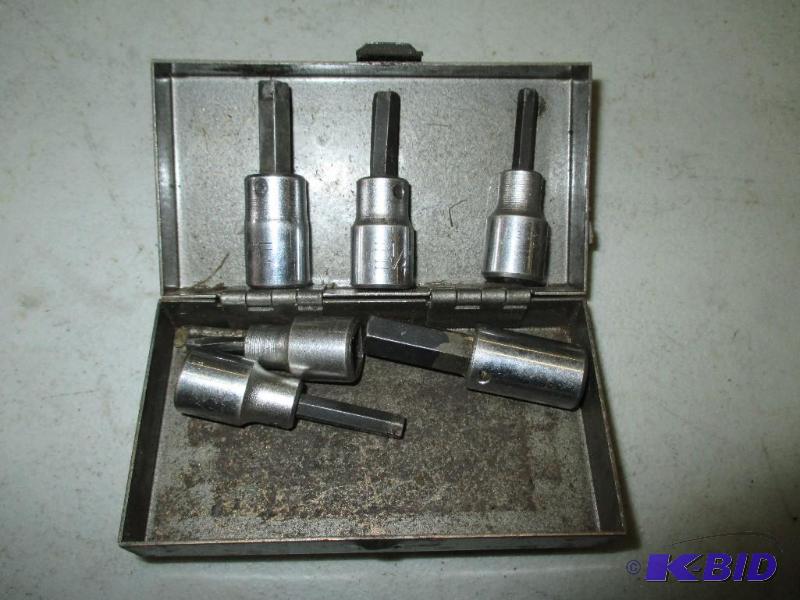 lot 69 image: Power craft wrenches