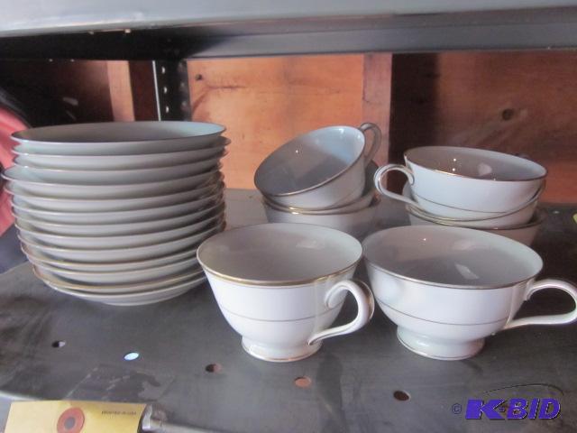 Lot of (8) Noritake&nbspGoldlane china coffe...